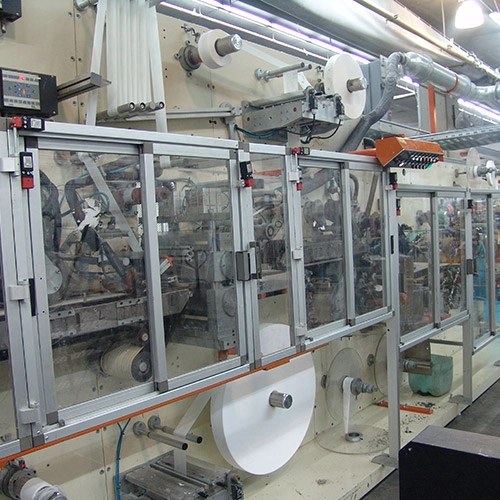 Feminine Napkin Converting Machine (LN 1000)